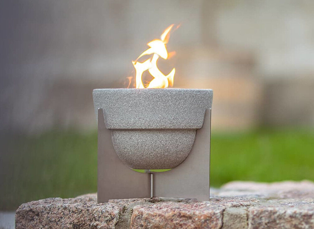 Schmelzfeuer Outdoor L Granicium mit Fuß aus Edelstahl | SLG von DENK Keramik